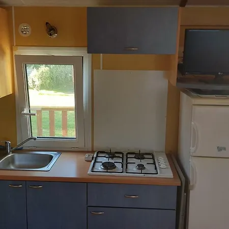 Mobil Dans Camping Mussonville Campingplads